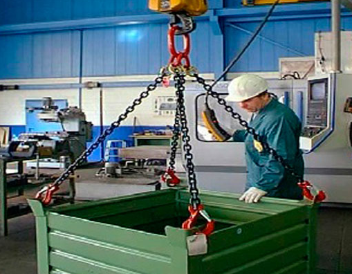 ESLINGAS Y MANIOBRAS